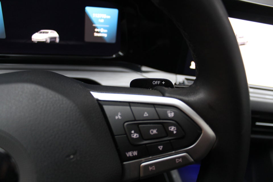 VW Golf VIII 1,4 eHybrid DSG 5d