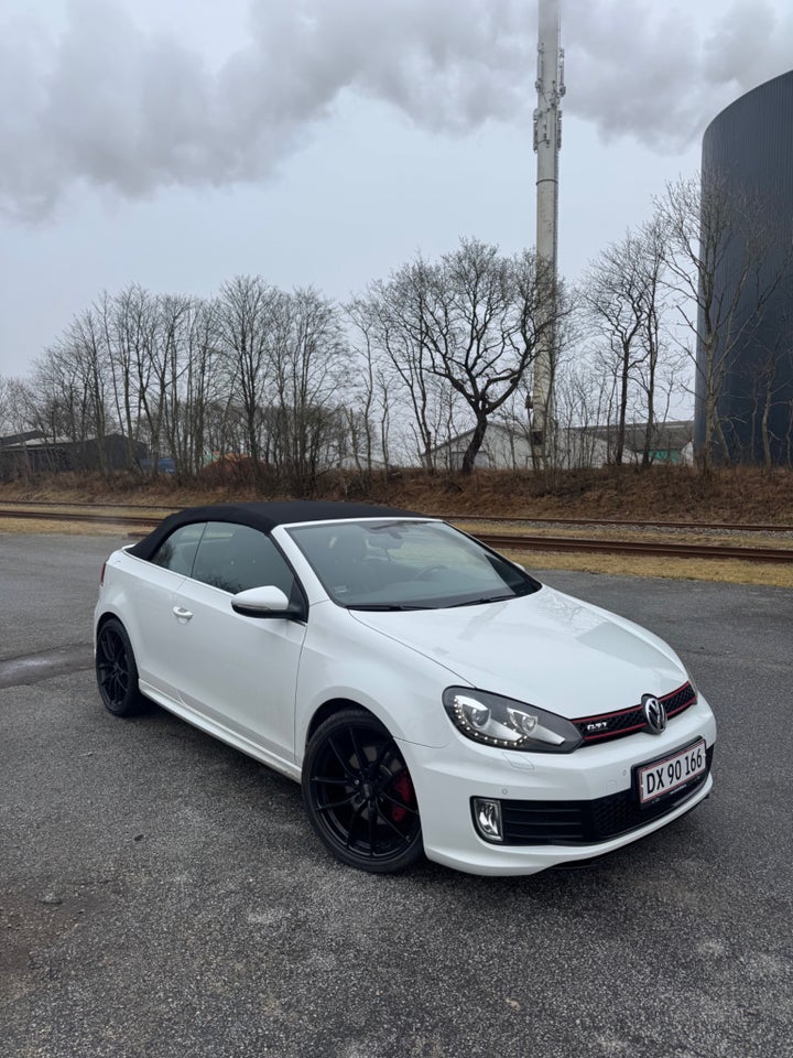 VW Golf VI 2,0 GTi Cabriolet DSG 2d