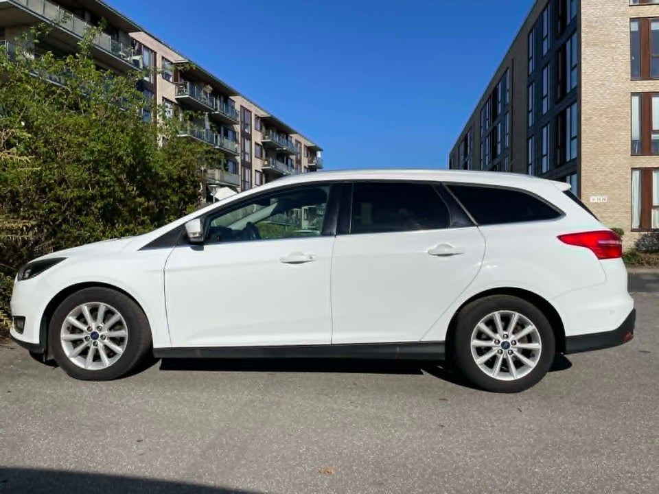 Ford Focus 1,0 SCTi 125 Titanium stc. 5d