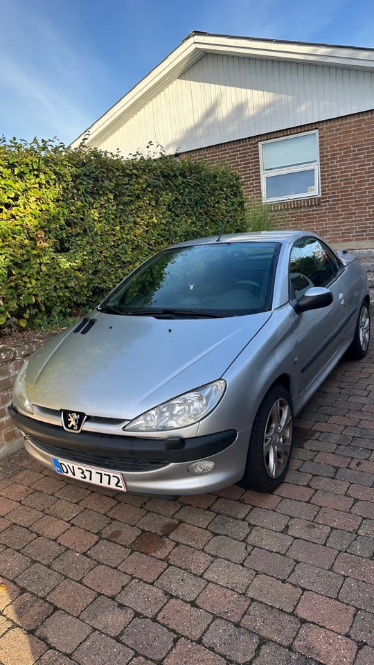 Peugeot 206 1,6 16V CC 2d