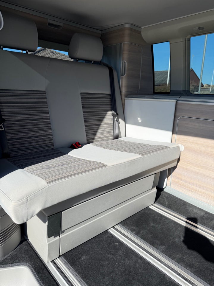 VW California 2,0 TDi 102 Comfortline 4d