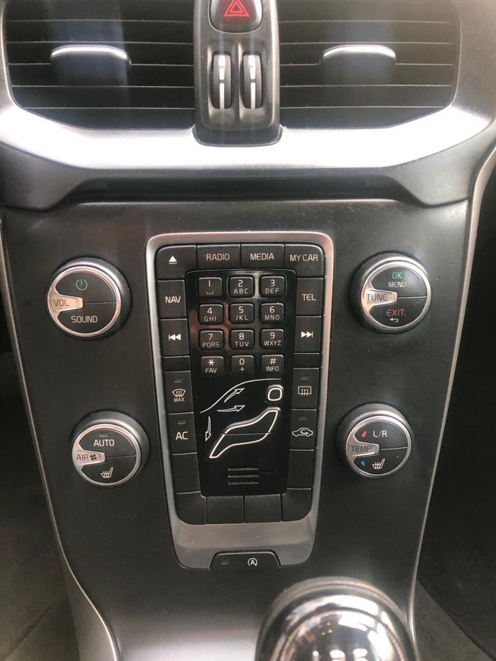 Volvo V40 2,0 D3 150 Kinetic 5d