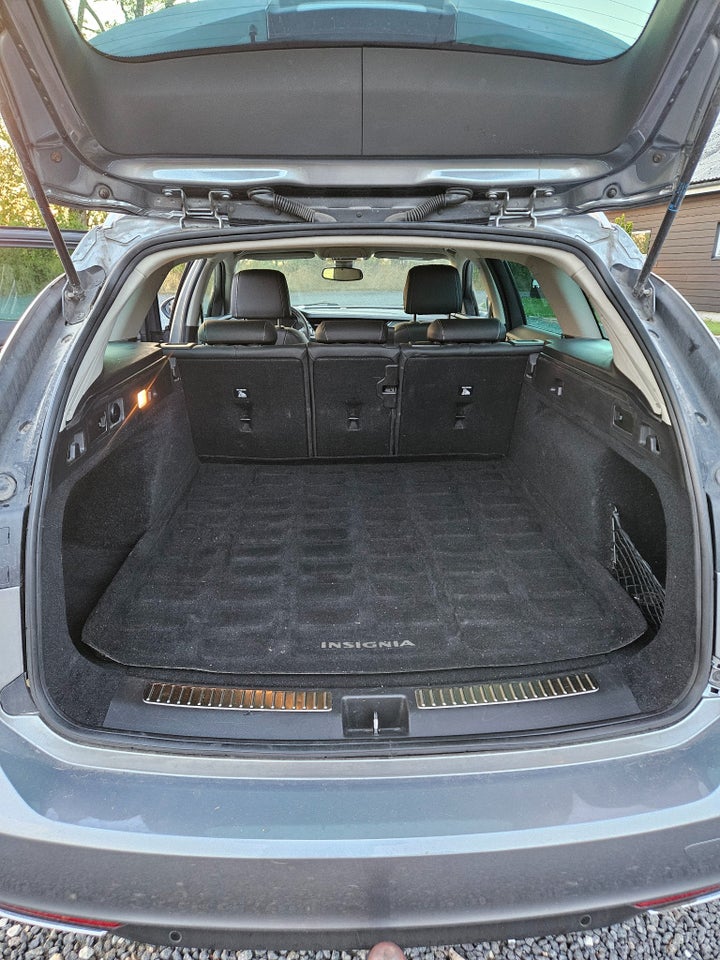 Opel Insignia 2,0 T 260 Dynamic Sports Tourer aut. 4x4 5d