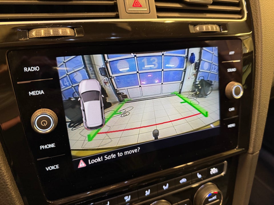 VW Golf VII 1,5 TSi 150 Highline DSG 5d