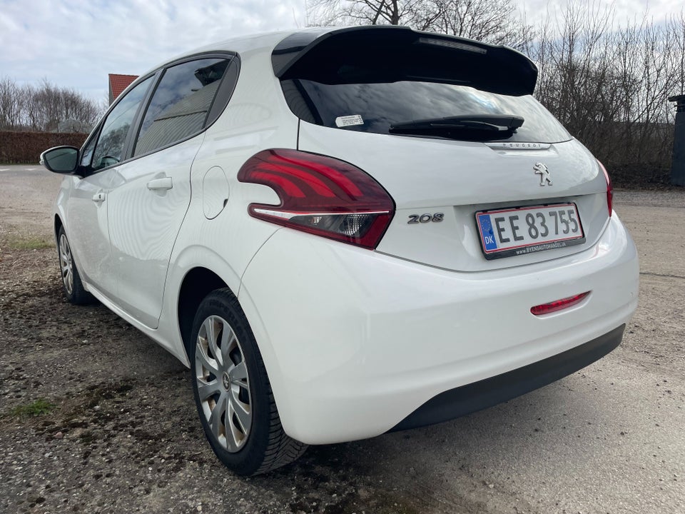 Peugeot 208 1,6 BlueHDi 100 Allure Sky 5d