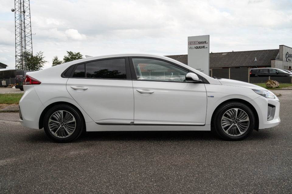 Hyundai Ioniq 1,6 PHEV Trend DCT 5d