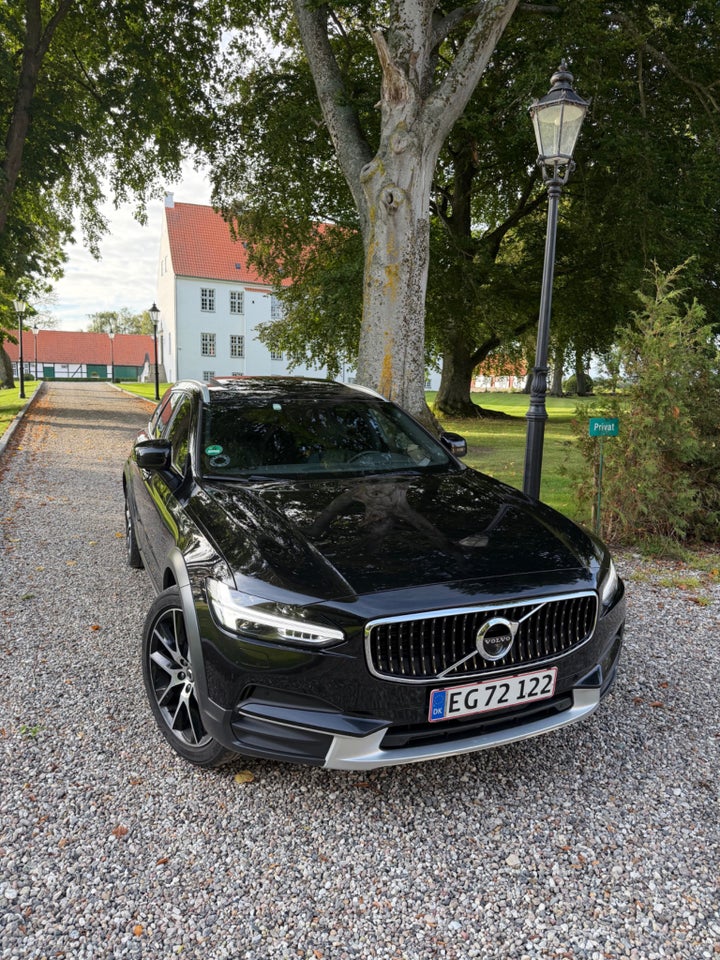 Volvo V90 CC 2,0 D5 235 Plus aut. AWD 5d