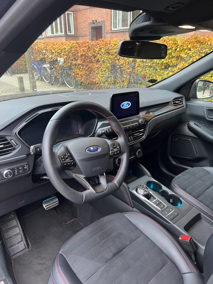 Ford Kuga 2,5 PHEV ST-Line X CVT 5d