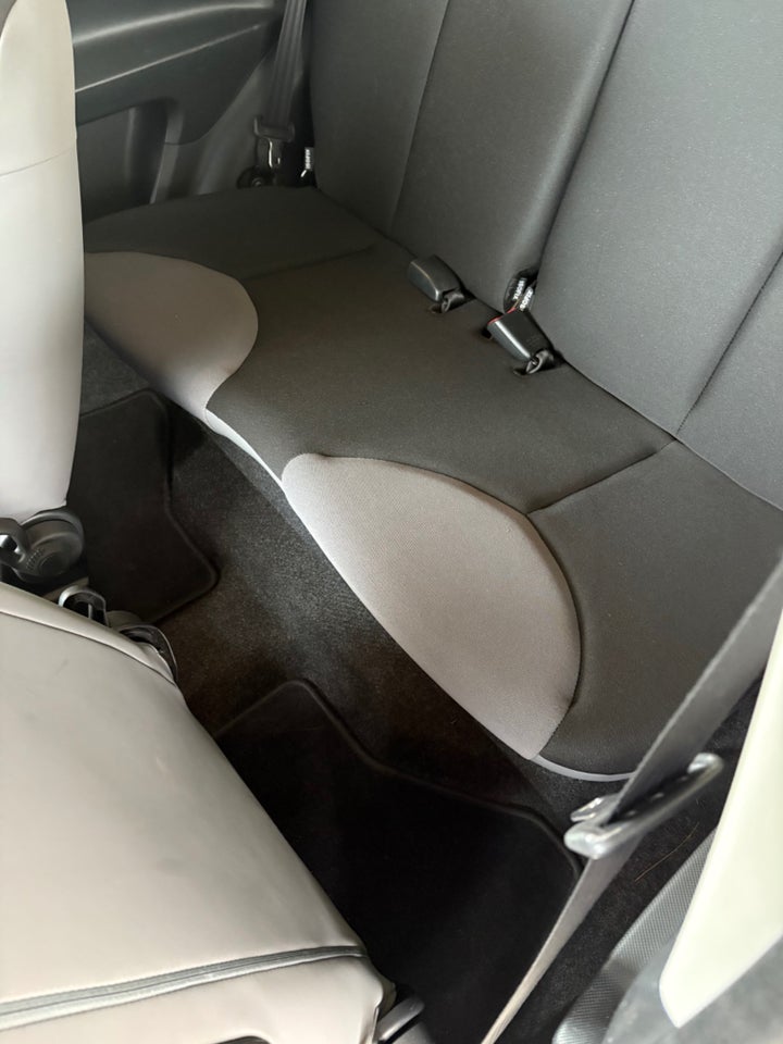 Peugeot 107 1,0 Access 3d