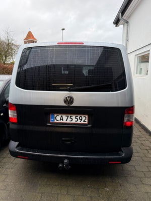 VW Shuttle 2,5 TDi 130 4d