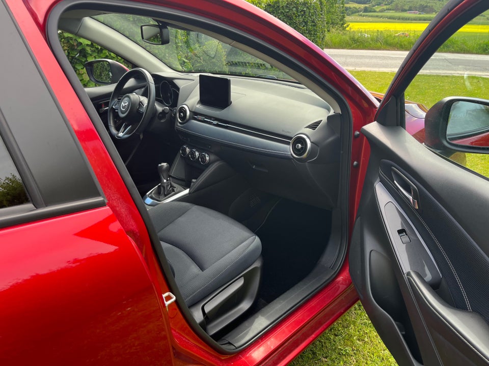 Mazda 2 1,5 SkyActiv-G 90 Cosmo 5d
