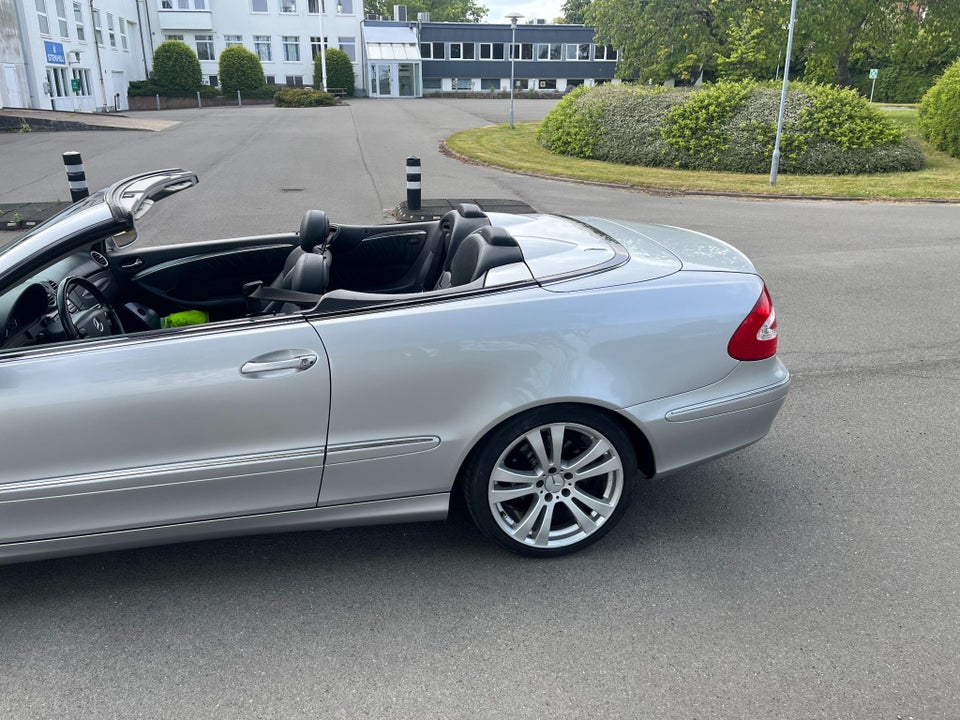 Mercedes CLK320 3,2 Avantgarde aut. 2d