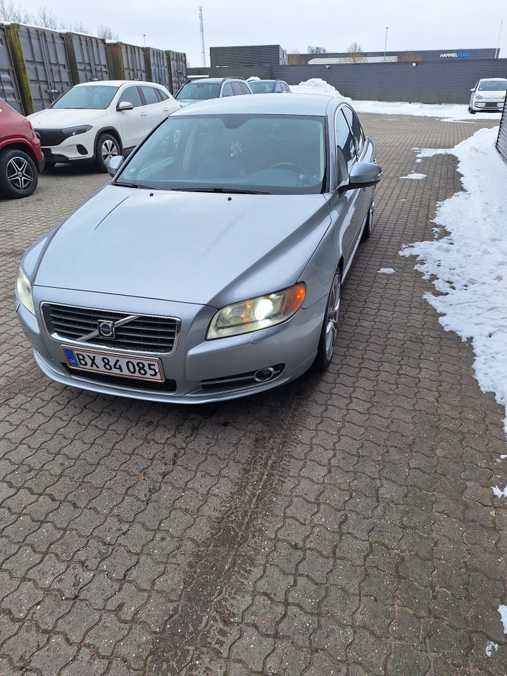 Volvo S80 2,5 T Momentum aut. 4d