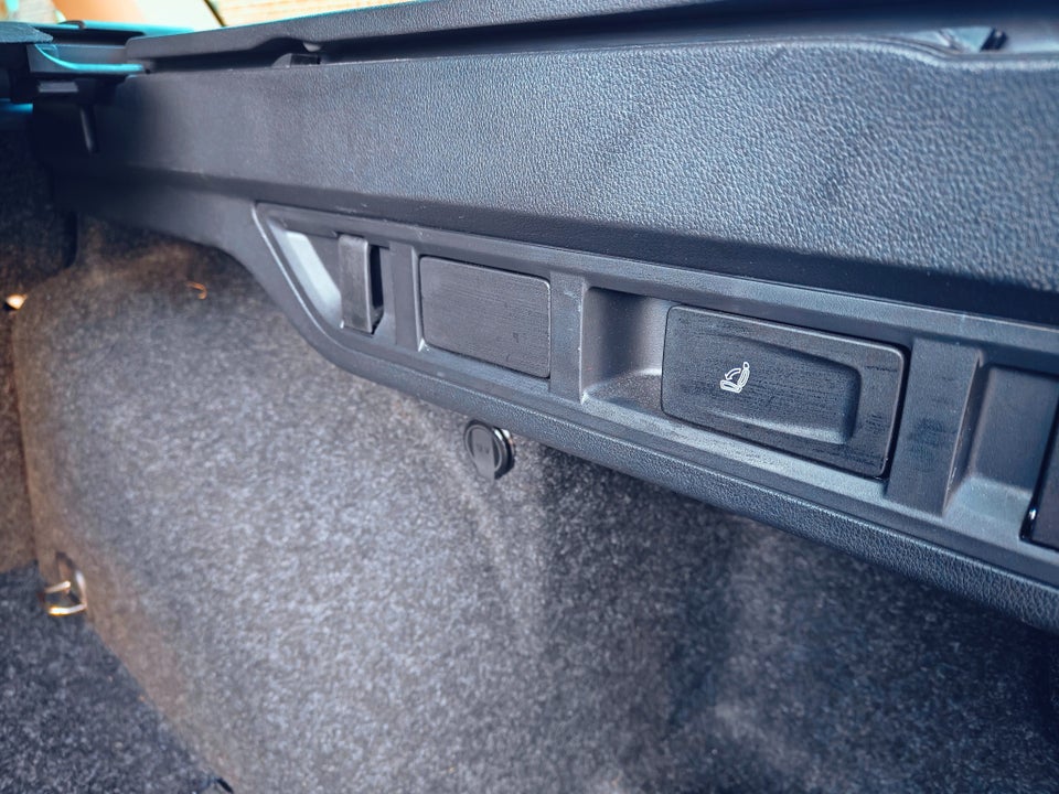 Skoda Octavia 1,4 TSi iV Plus Combi DSG 5d