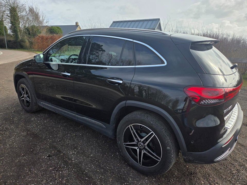 Mercedes EQA250 Progressive 5d