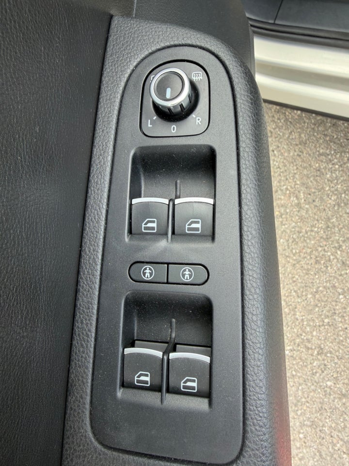 VW Sharan 2,0 TSi 200 Highline DSG BMT 5d