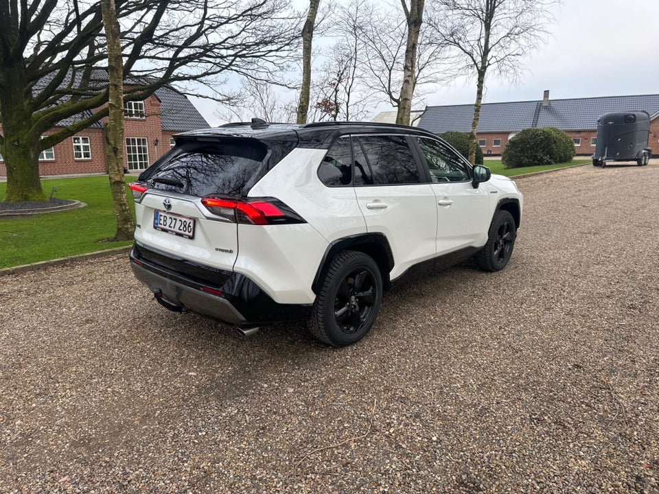 Toyota RAV4 2,5 Hybrid H3 Style MDS 5d