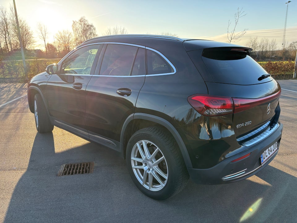 Mercedes EQA250 Progressive 5d