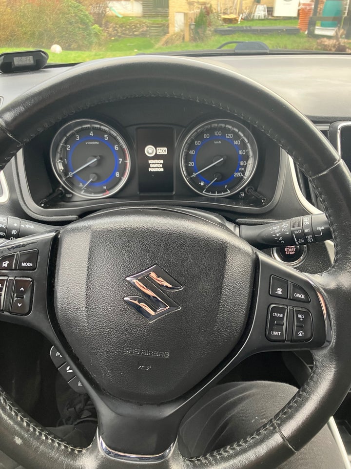 Suzuki Baleno 1,0 Boosterjet Exclusive 5d