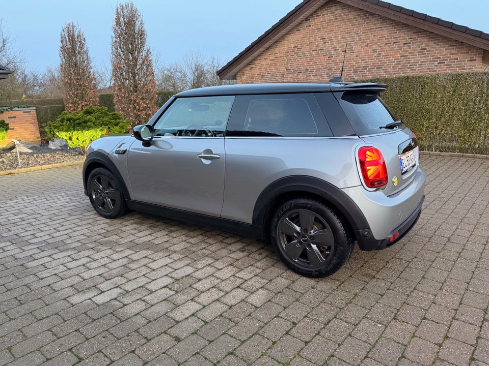 MINI Cooper SE Maximise 3d