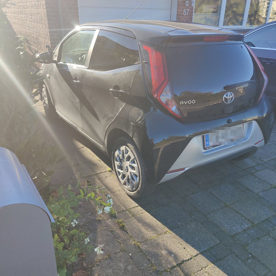 Toyota Aygo 1,0 VVT-i x-pression 5d