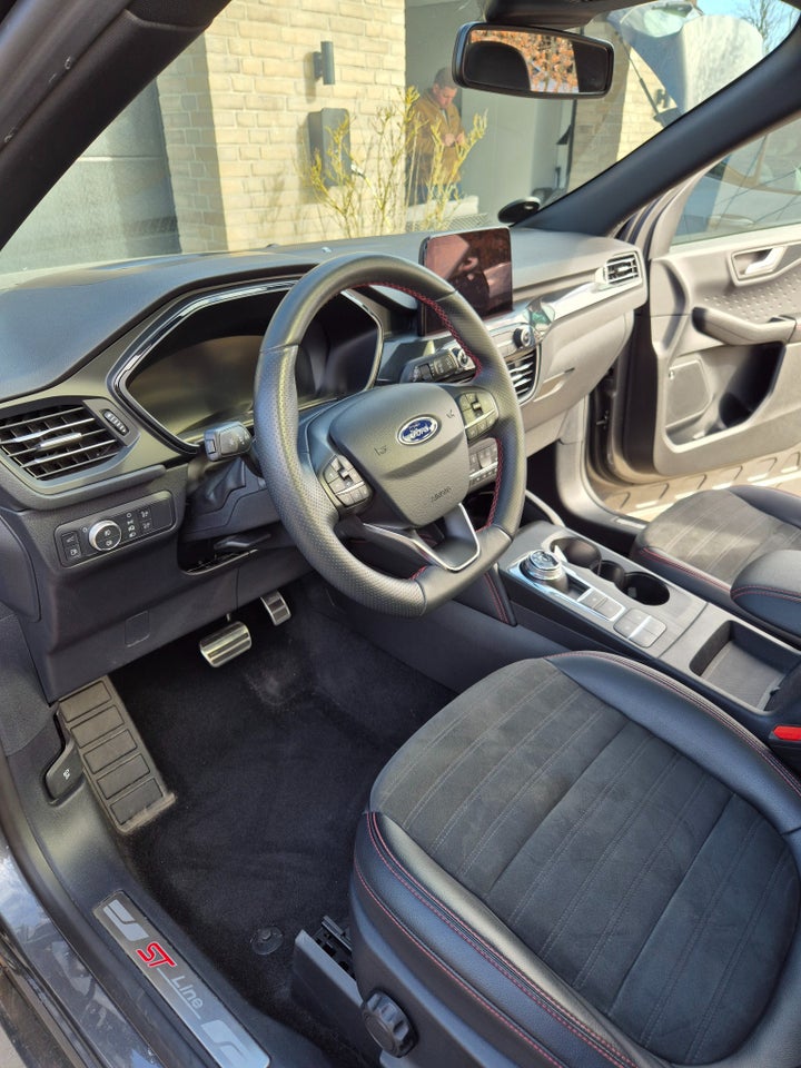 Ford Kuga 2,5 PHEV ST-Line CVT 5d