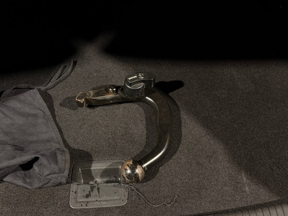 VW Golf VII 1,4 TSi 125 Edition 40 BMT 5d