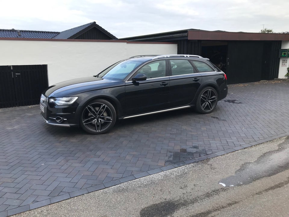 Audi A6 allroad 3,0 TDi 313 quattro Tiptr. 5d