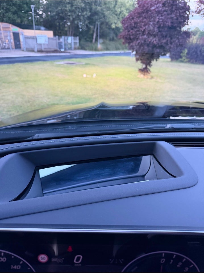 Mercedes C300 e 2,0 AMG Line stc. aut. 5d