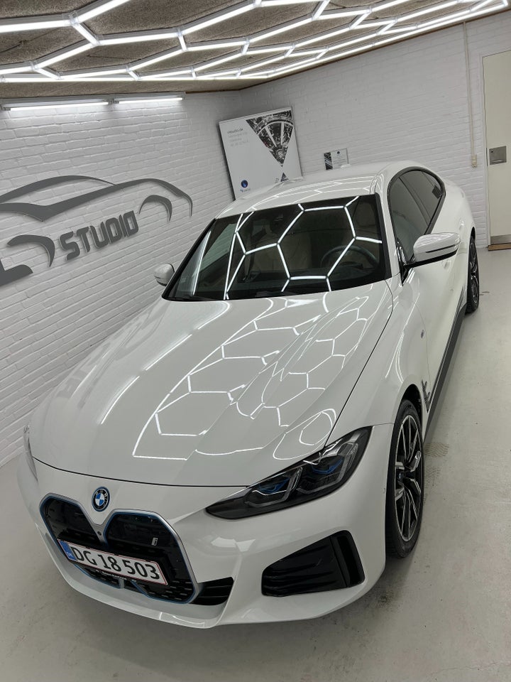 BMW i4 eDrive40 Fully Charged M-Sport 5d