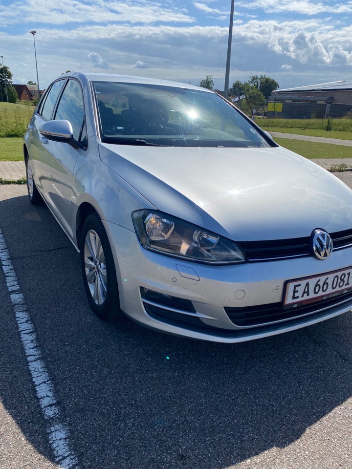 VW Golf VII 1,4 TSi 122 Comfortline BMT 5d