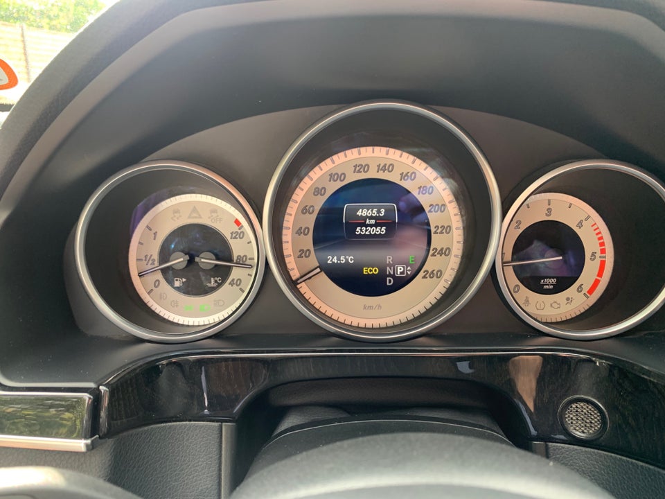Mercedes E200 2,2 CDi Avantgarde stc. aut. 5d
