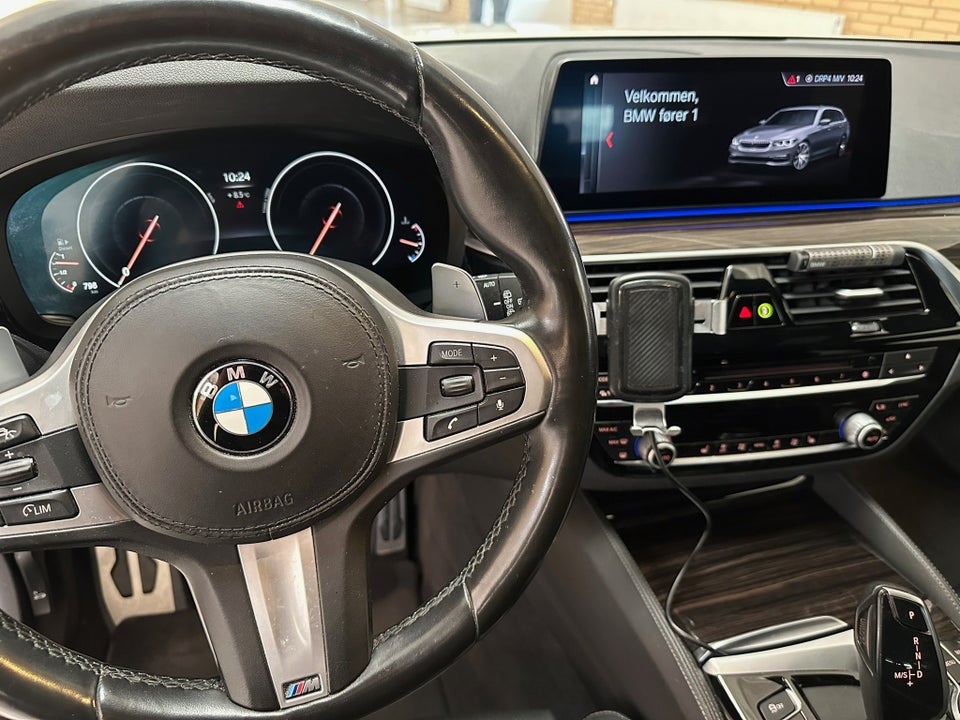 BMW 530d 3,0 Touring M-Sport xDrive aut. 5d