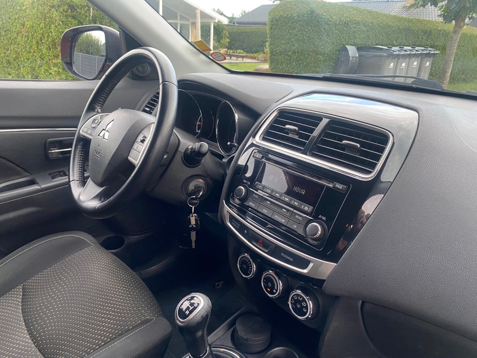Mitsubishi ASX 1,6 Invite 5d