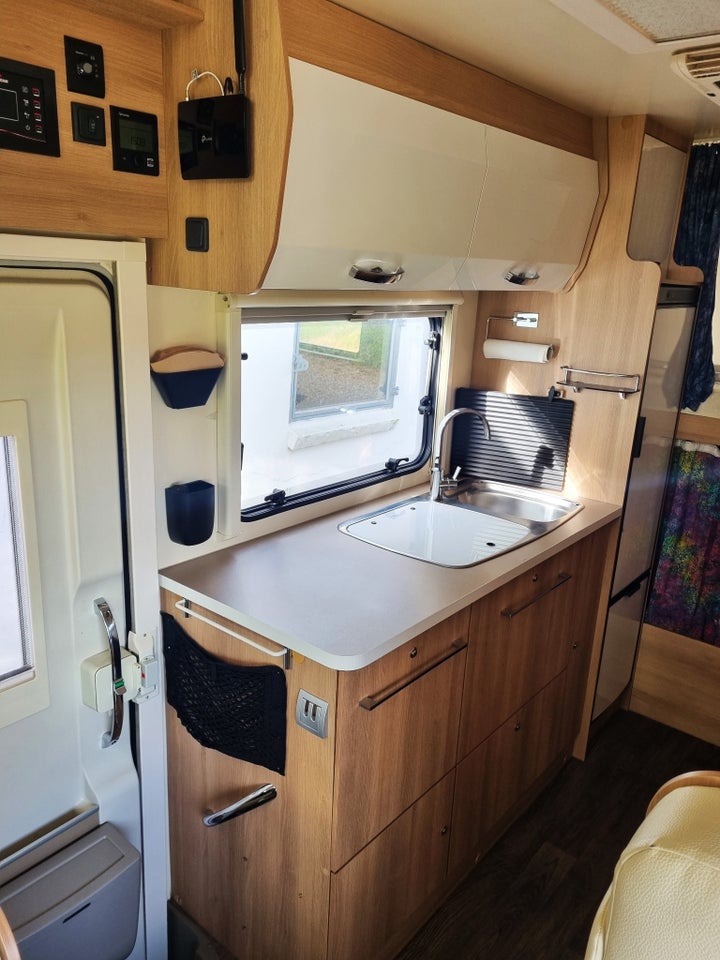 Ford Roller Team 2,0 Kronos 284 TL