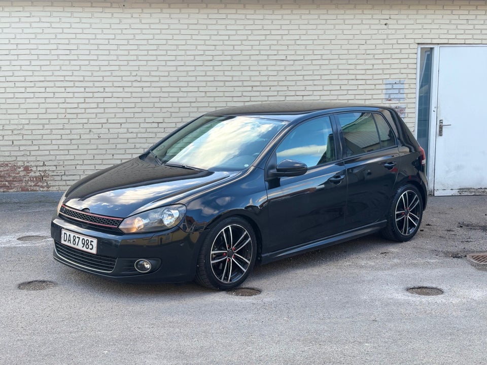 VW Golf VI 1,6 TDi 105 Highline DSG BMT 5d