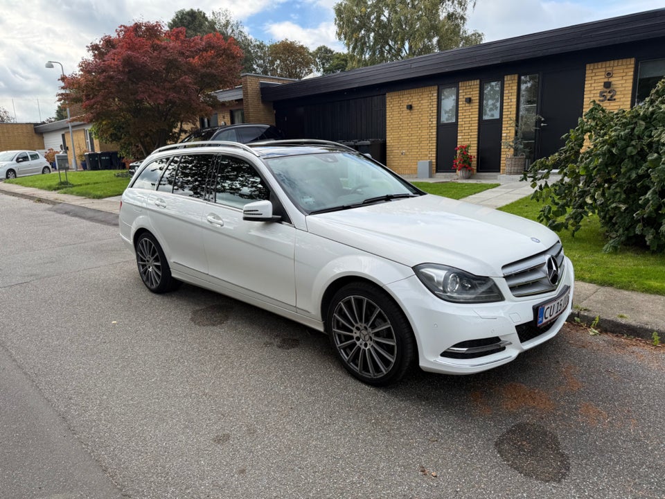 Mercedes C220 2,2 CDi Avantgarde stc. aut. 5d