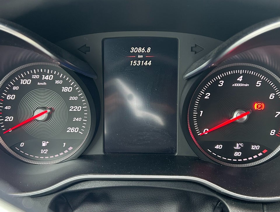 Mercedes C200 2,0 AMG Line Coupé aut. 2d