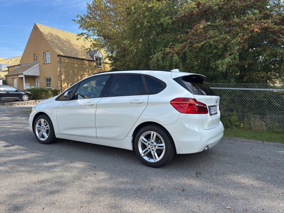 BMW 218i 1,5 Active Tourer Advantage 5d