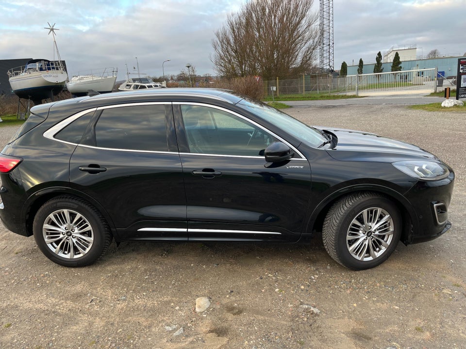 Ford Kuga 2,5 PHEV Vignale CVT 5d