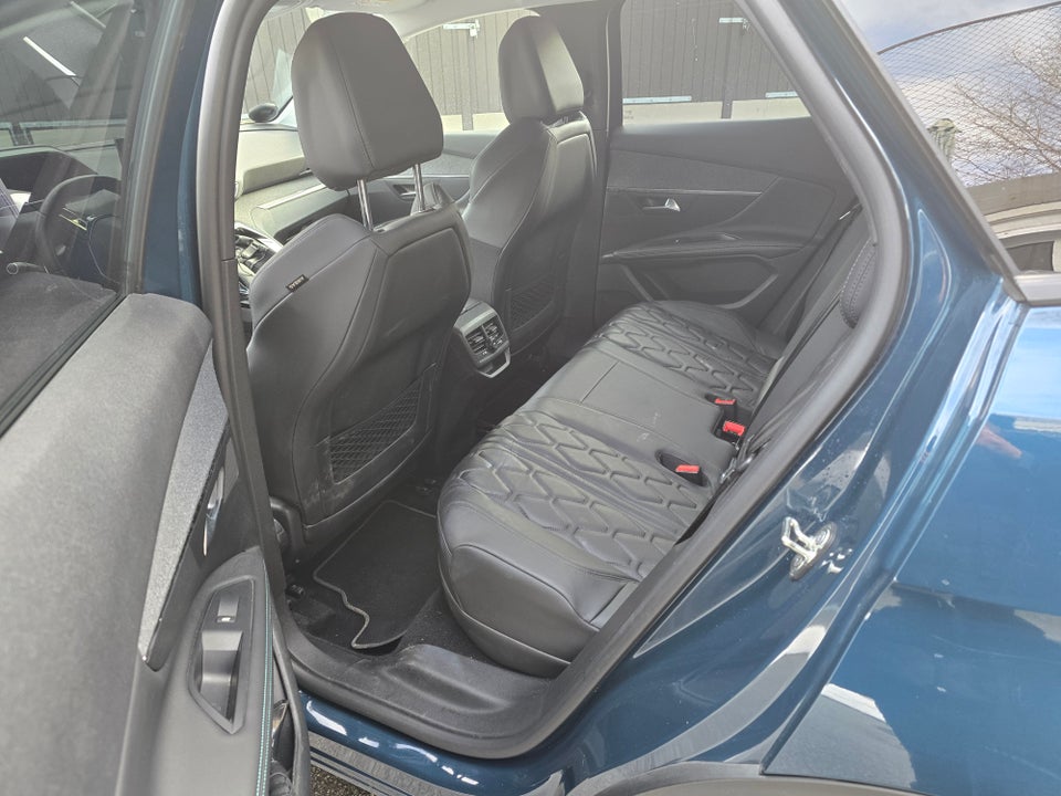 Peugeot 3008 1,6 Hybrid Allure Pack Limited EAT8 5d