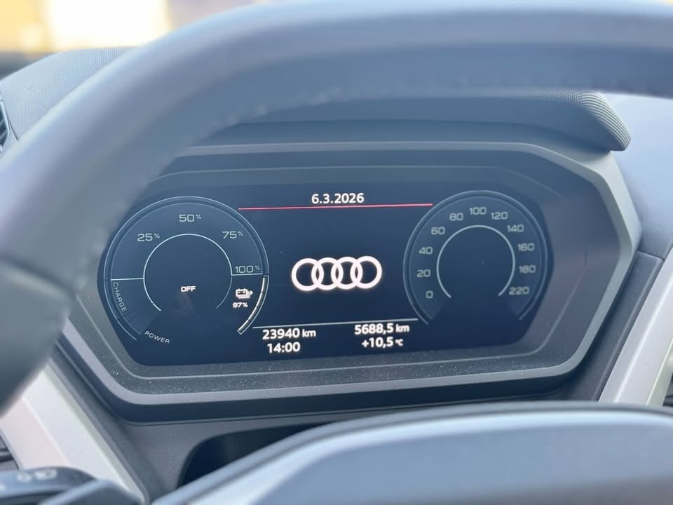 Audi Q4 e-tron 45 Progress 5d