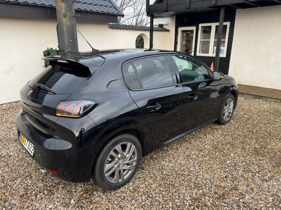 Peugeot 208 1,2 PureTech 100 Platin Sport EAT8 Van 5d