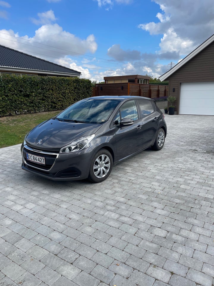 Peugeot 208 1,5 BlueHDi 100 Emotion+ 5d