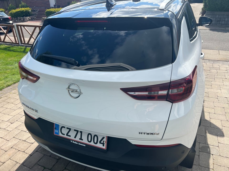 Opel Grandland X 1,6 Hybrid Ultimate aut. 5d