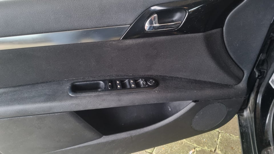 Peugeot 407 2,0 HDi 140 Premium 4d