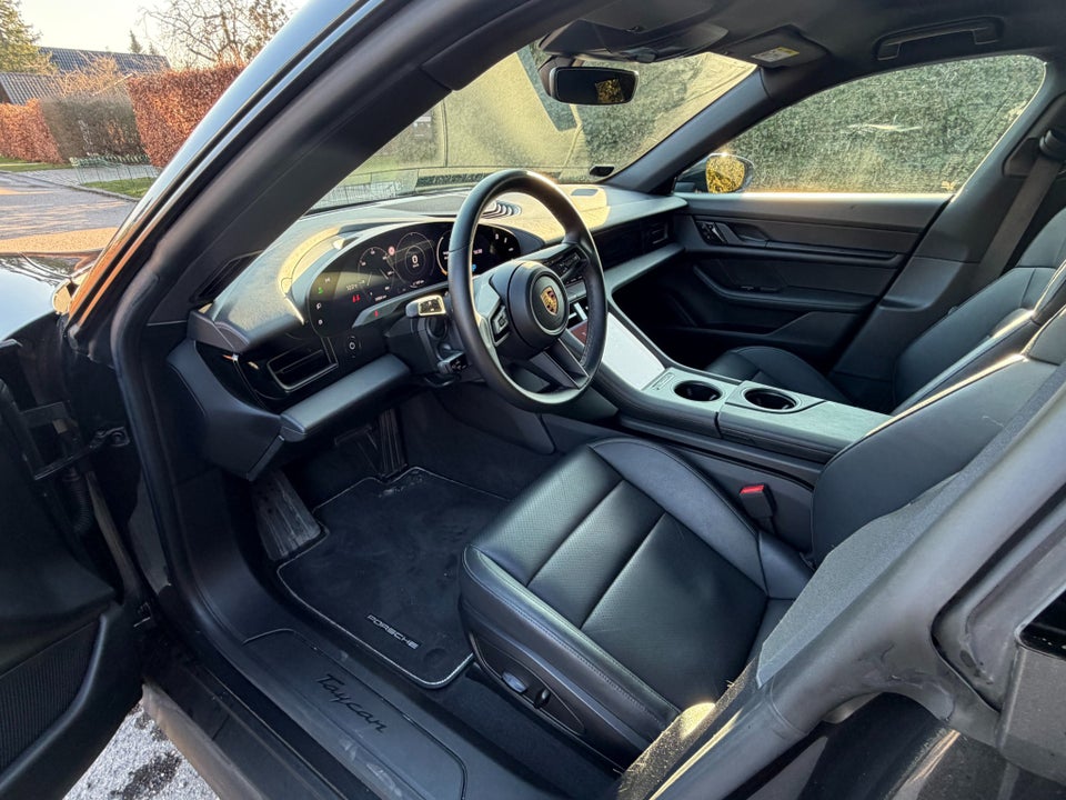 Porsche Taycan 4d