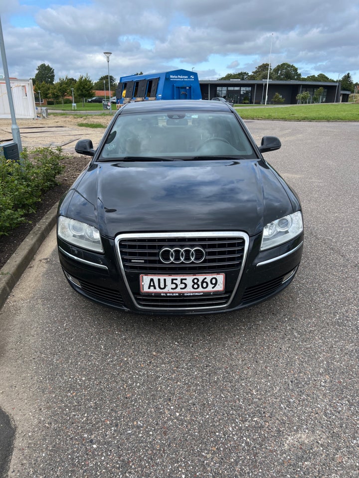 Audi A8 4,2 FSi quattro Tiptr. 4d