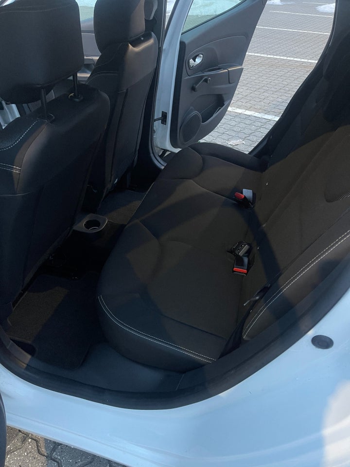 Renault Clio IV 1,5 dCi 75 Expression 5d