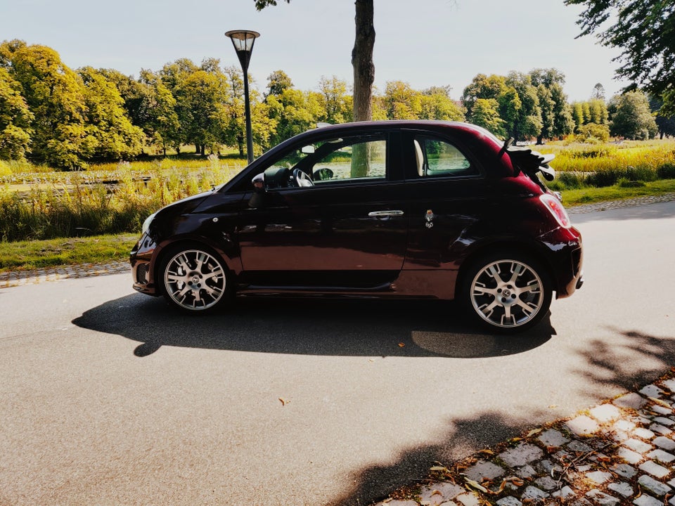 Abarth 695C 1,4 Edizione Maserati aut. 2d